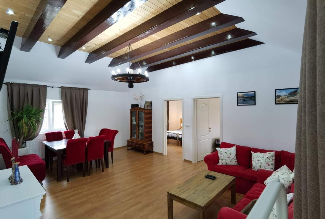 Apartament 2 Camere - Casa Divertis Buzău Exterior photo